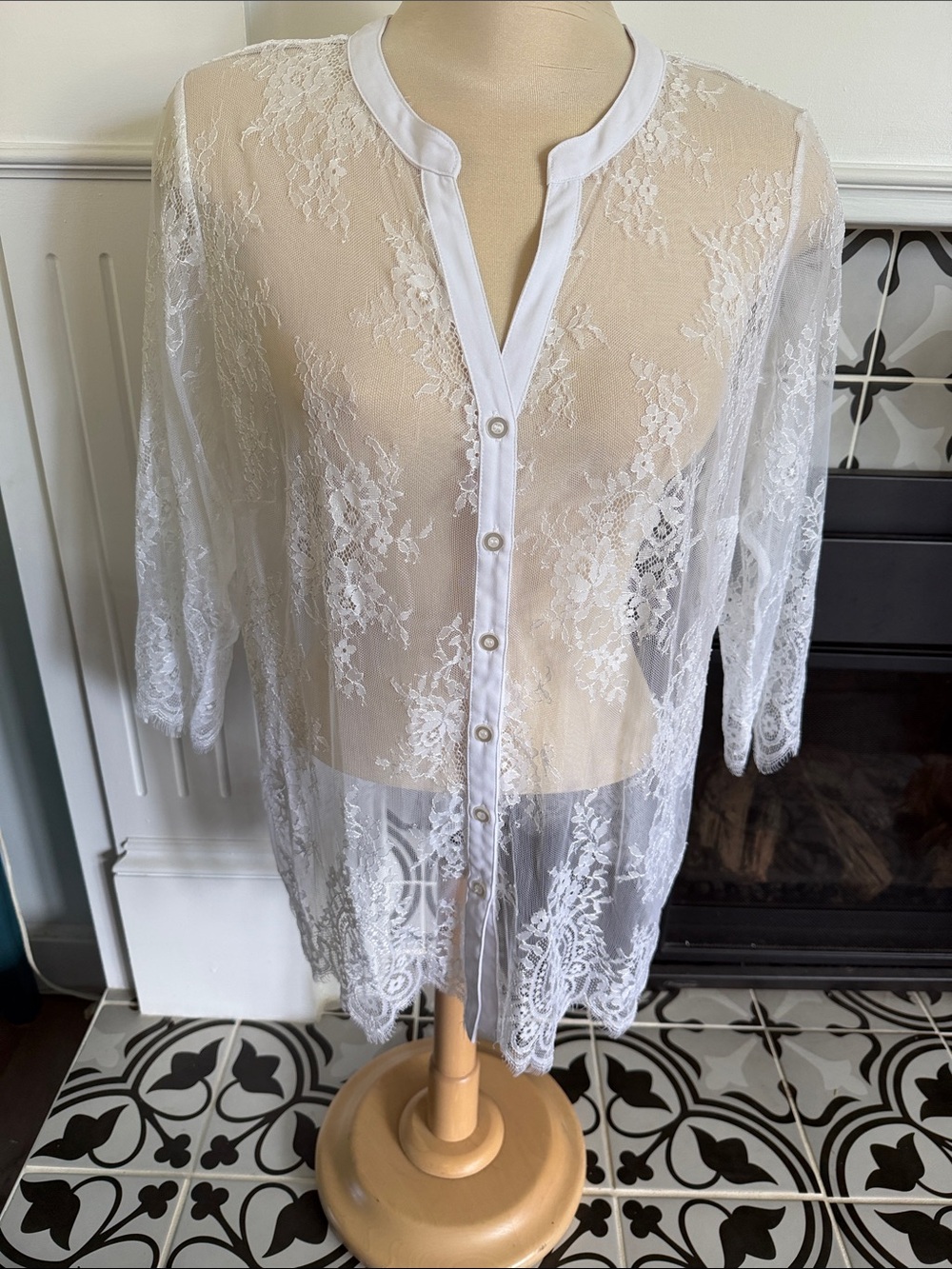 cleo White Sheer Lace Button-Front Top